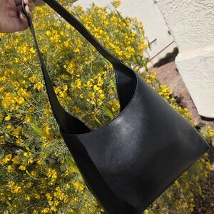 Source Unknown Black Women's Shoulder Bag - Smooth Minimal Hobo